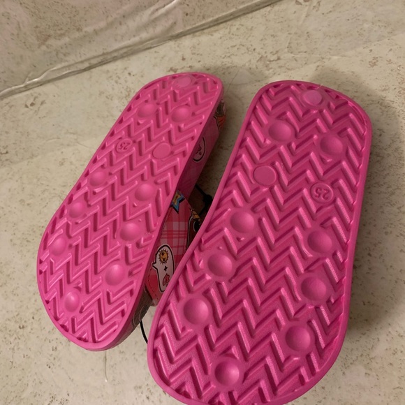 Toddler girl L.O.L. Surprise flip flops size 7/8 - Picture 2 of 3